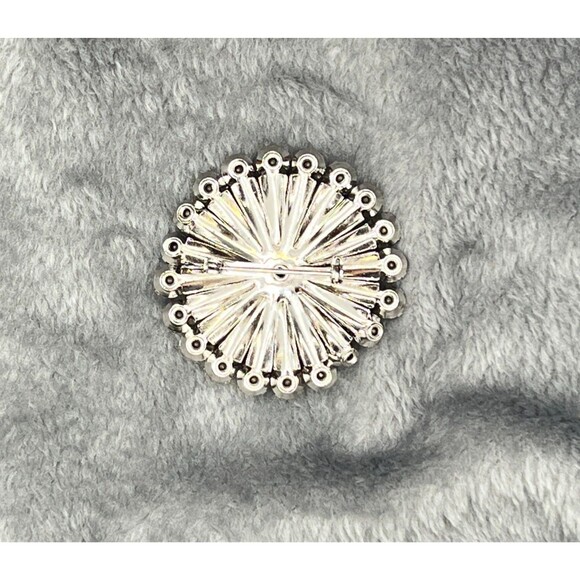 VTG White Rhinestone Silver Tone Round Brooch Pin - Picture 3 of 4